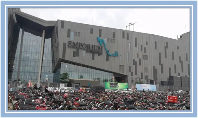 Emporium Shopping Mall in Lahore